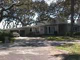 Click to see v_housefront.jpg